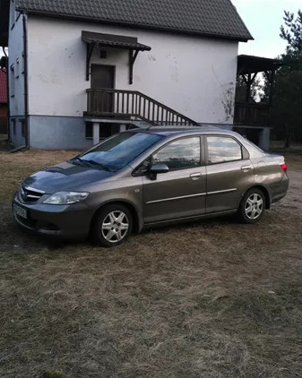 pomorskie Honda City cena 5000 przebieg: 170181, rok produkcji 2006 z Chęciny